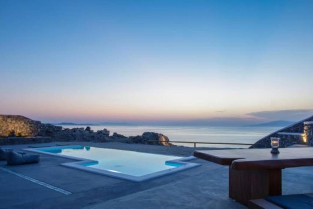 Shark Villa